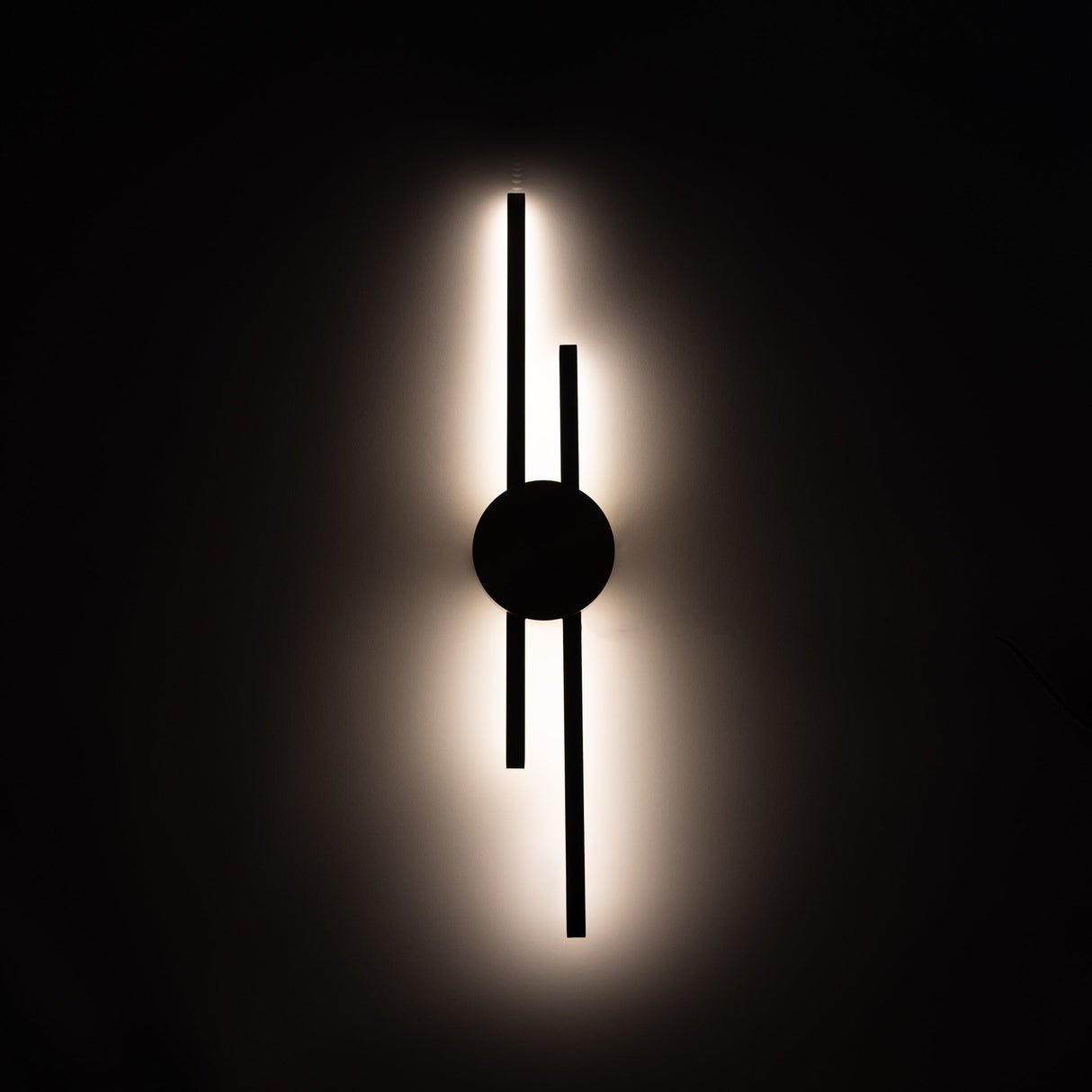 Elles LED Wall Lamp - Minimalist Design with Easy Installation for Elegant Ambience 9