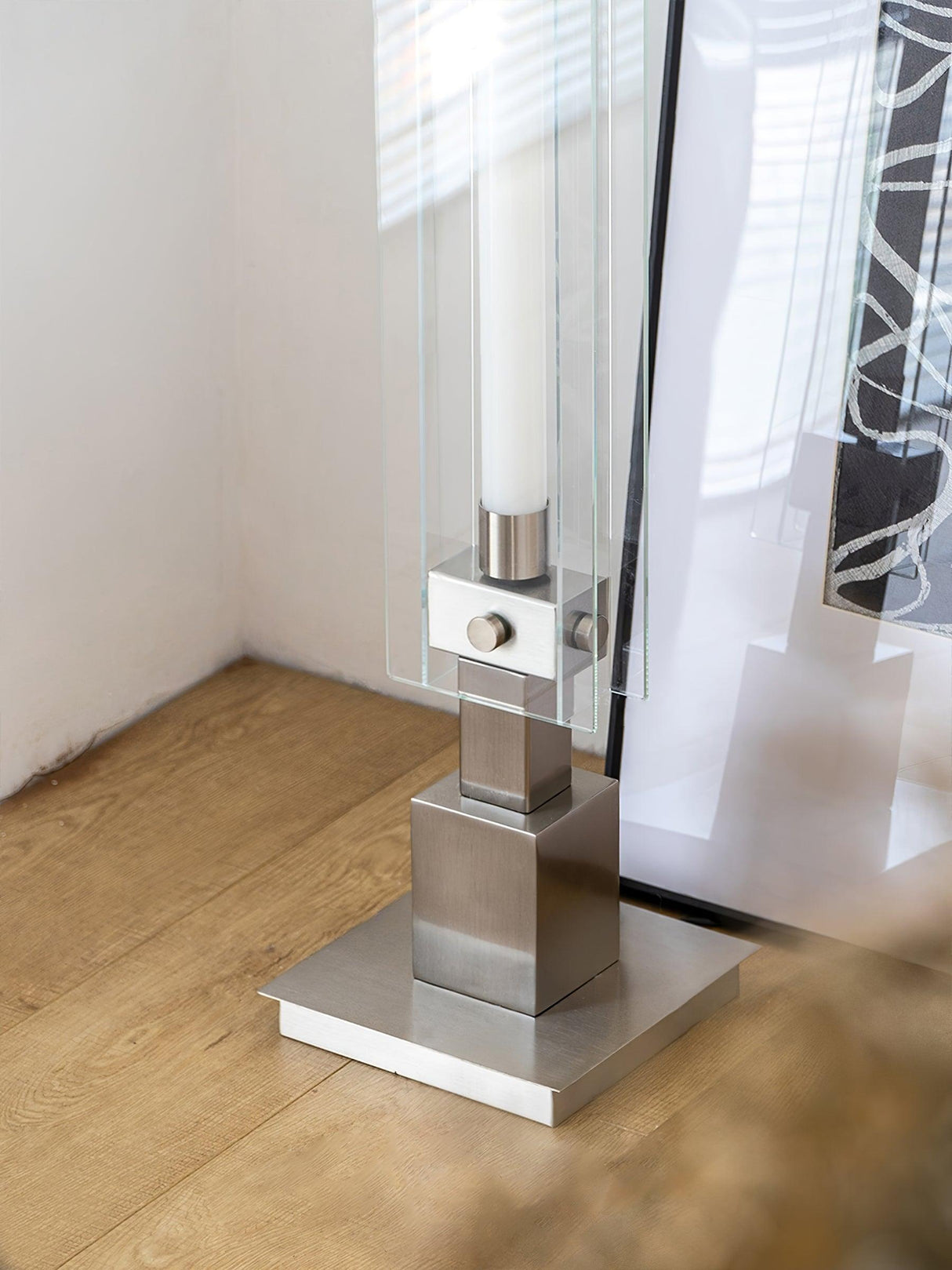 Modern Floor Lamp – Minimalist Glass Design with Integrated LED – Stylish Lighting for Living Room Spaces 22