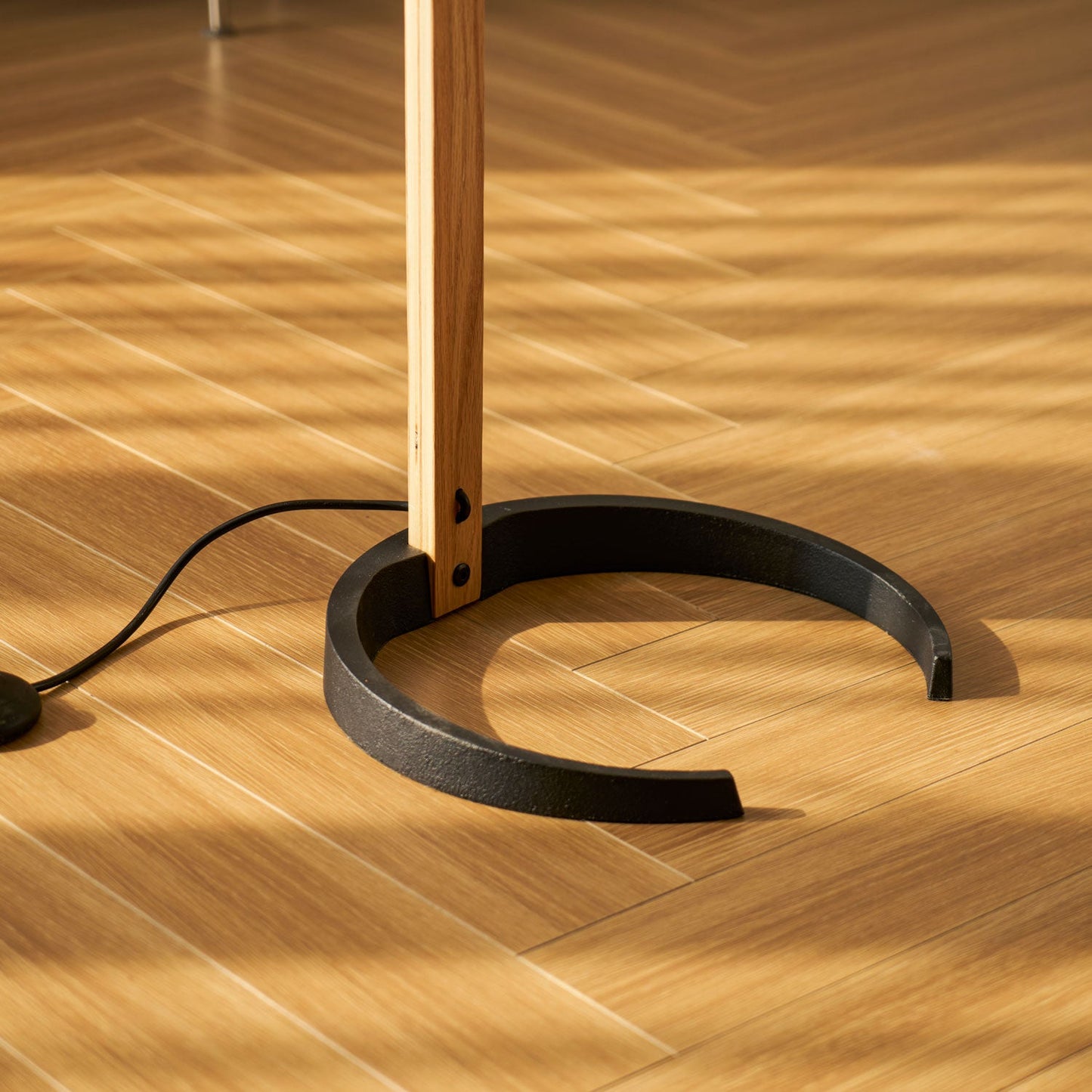Nuvora Wooden Arc Floor Lamp