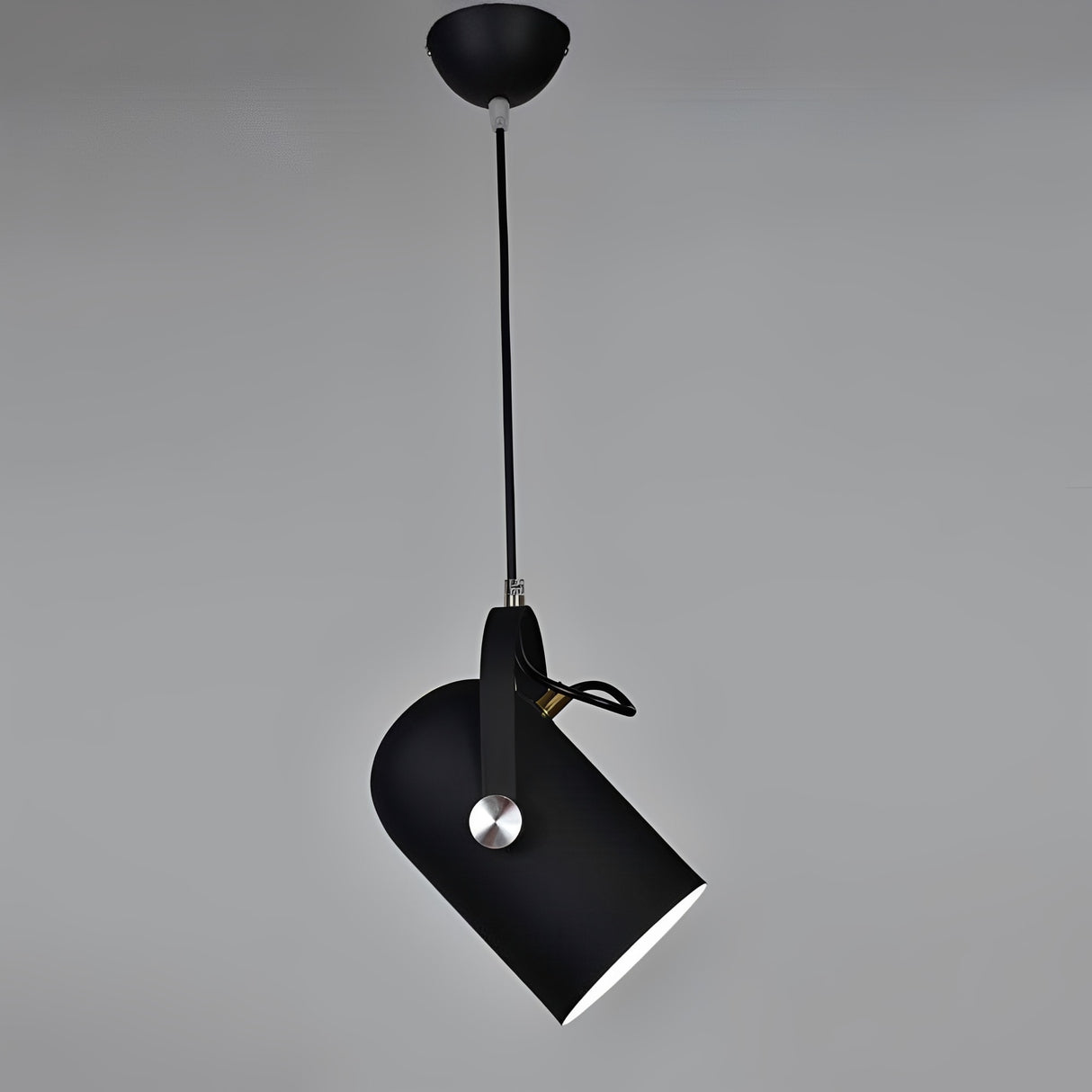 Hemme | Adjustable Nordic Pendant Light with Matte Finish – Modern Illumination for Dining and Workspaces 2