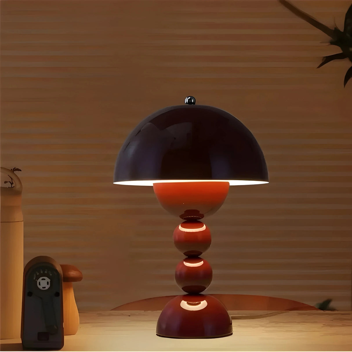 Nordglint | Scandinavian Table Lamp with Elegant Golden Accents – Soft Ambient Lighting for Cozy Spaces 9