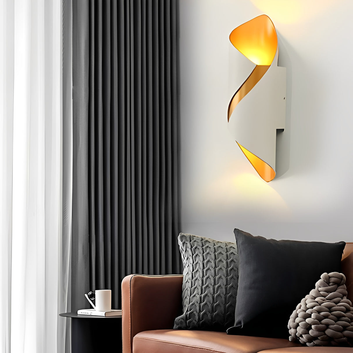 Elegant LED Wall Light – Modern Outdoor Illumination with IP65 Waterproof Rating for Year-Round Use 3