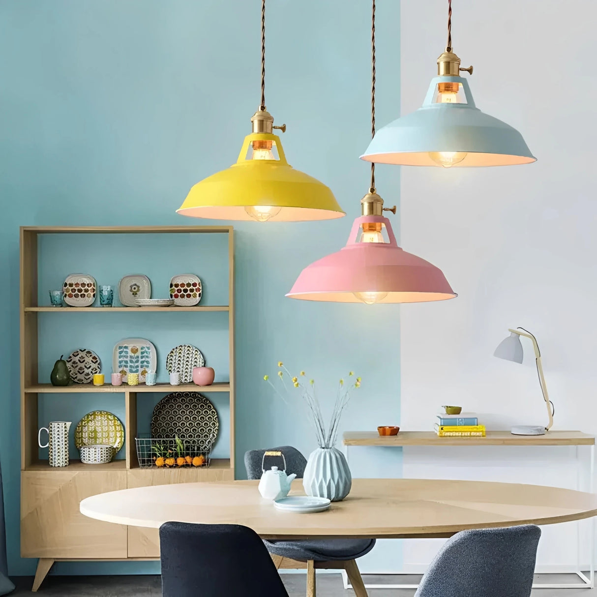 Vintage Pendant Light – Retro Design with Glossy Finish – Cozy Illumination for Home Decor 11