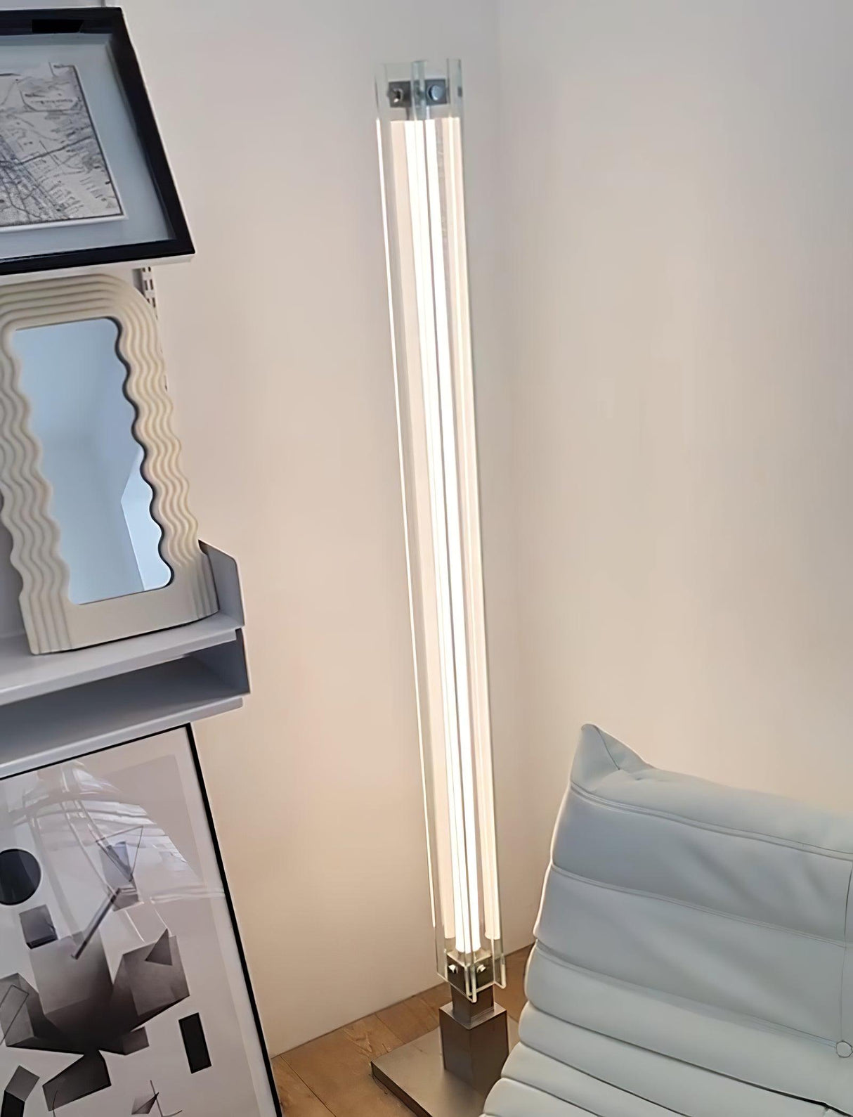 Modern Floor Lamp – Minimalist Glass Design with Integrated LED – Stylish Lighting for Living Room Spaces 3