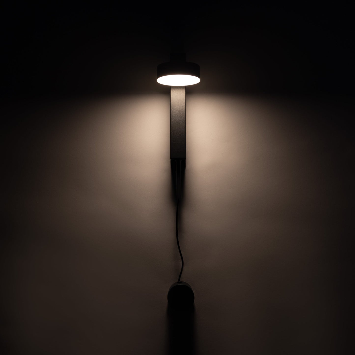 Celine Modern Wall Lamp - Dimmable LED Wall Light with 360-Degree Rotation for Elegant Home Decor 3