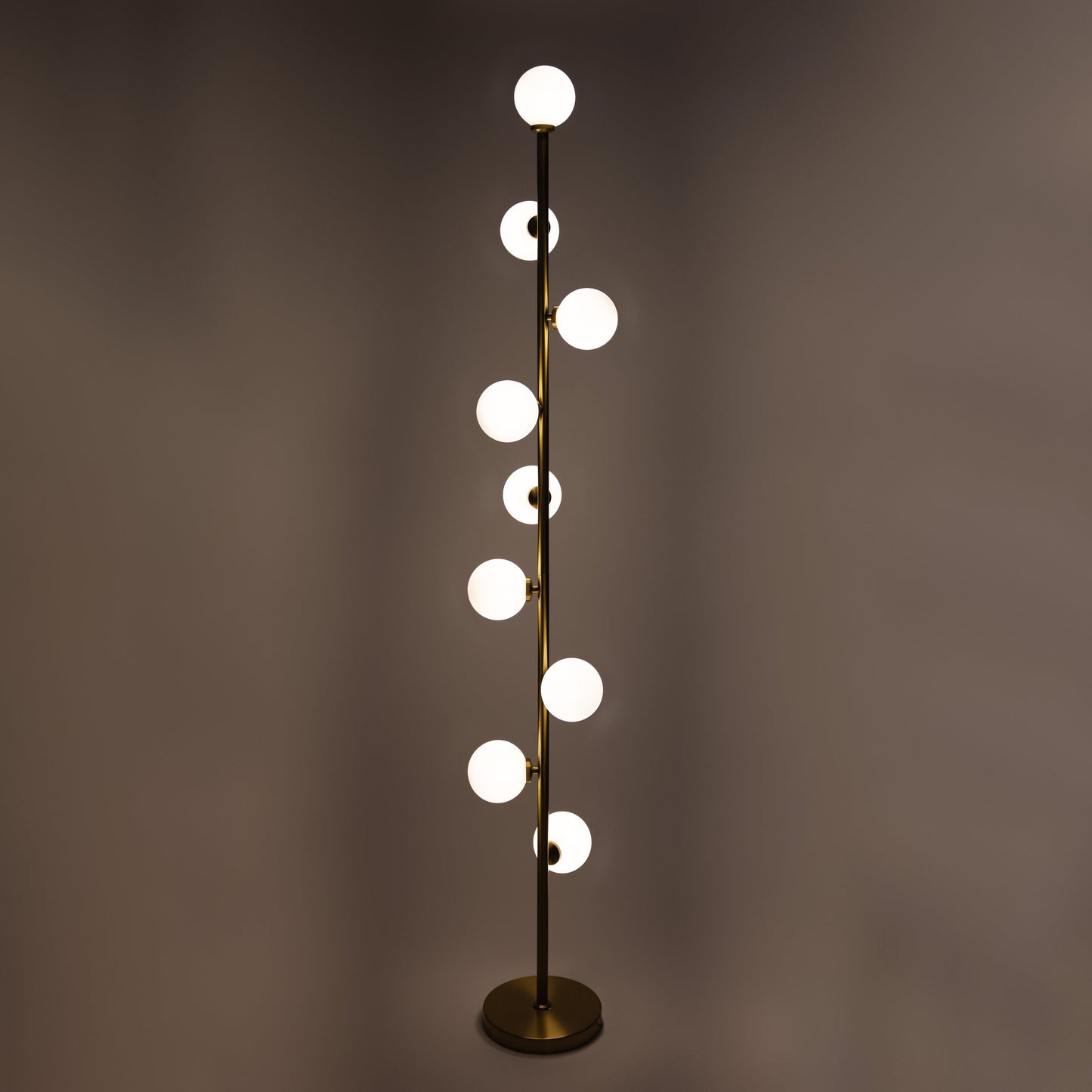 Aurelia Modern Minimalist Floor Lamp - Adjustable Lighting for Cozy Interiors 11