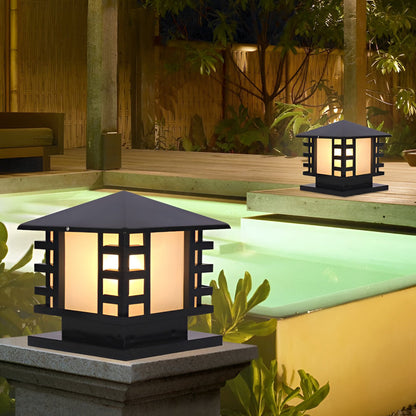 Elegance LED Landscape Lamppost - Classic Iron Design for Outdoor Illumination 8