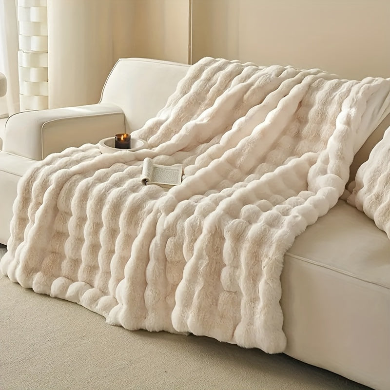 Luxurious Fleece Blanket - Plush Faux Rabbit Fur Throw for Cozy Comfort and Warmth 6