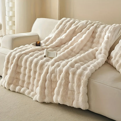 Luxurious Fleece Blanket - Plush Faux Rabbit Fur Throw for Cozy Comfort and Warmth 6