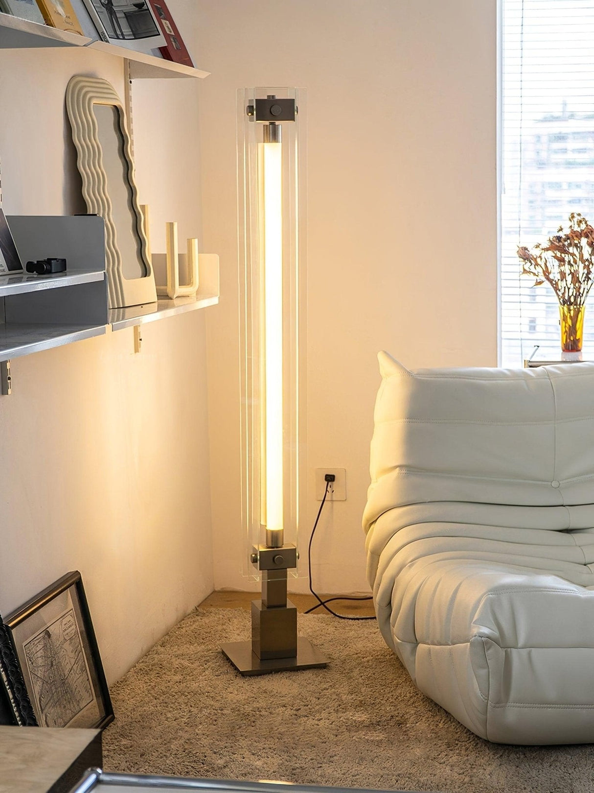 Modern Floor Lamp – Minimalist Glass Design with Integrated LED – Stylish Lighting for Living Room Spaces 2
