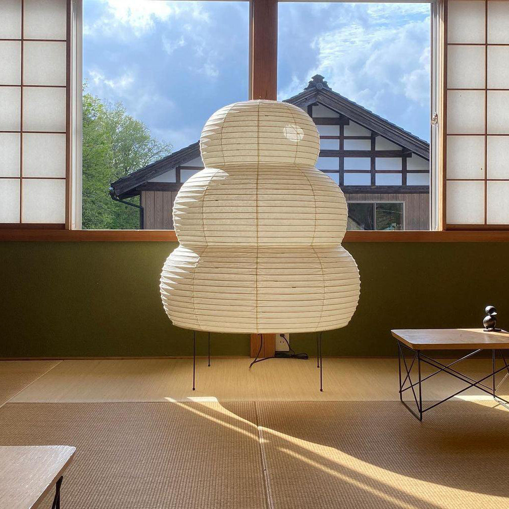 Hinora Sculptural Paper Lamp
