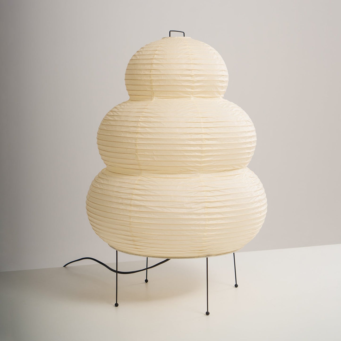 Hinora Sculptural Paper Lamp