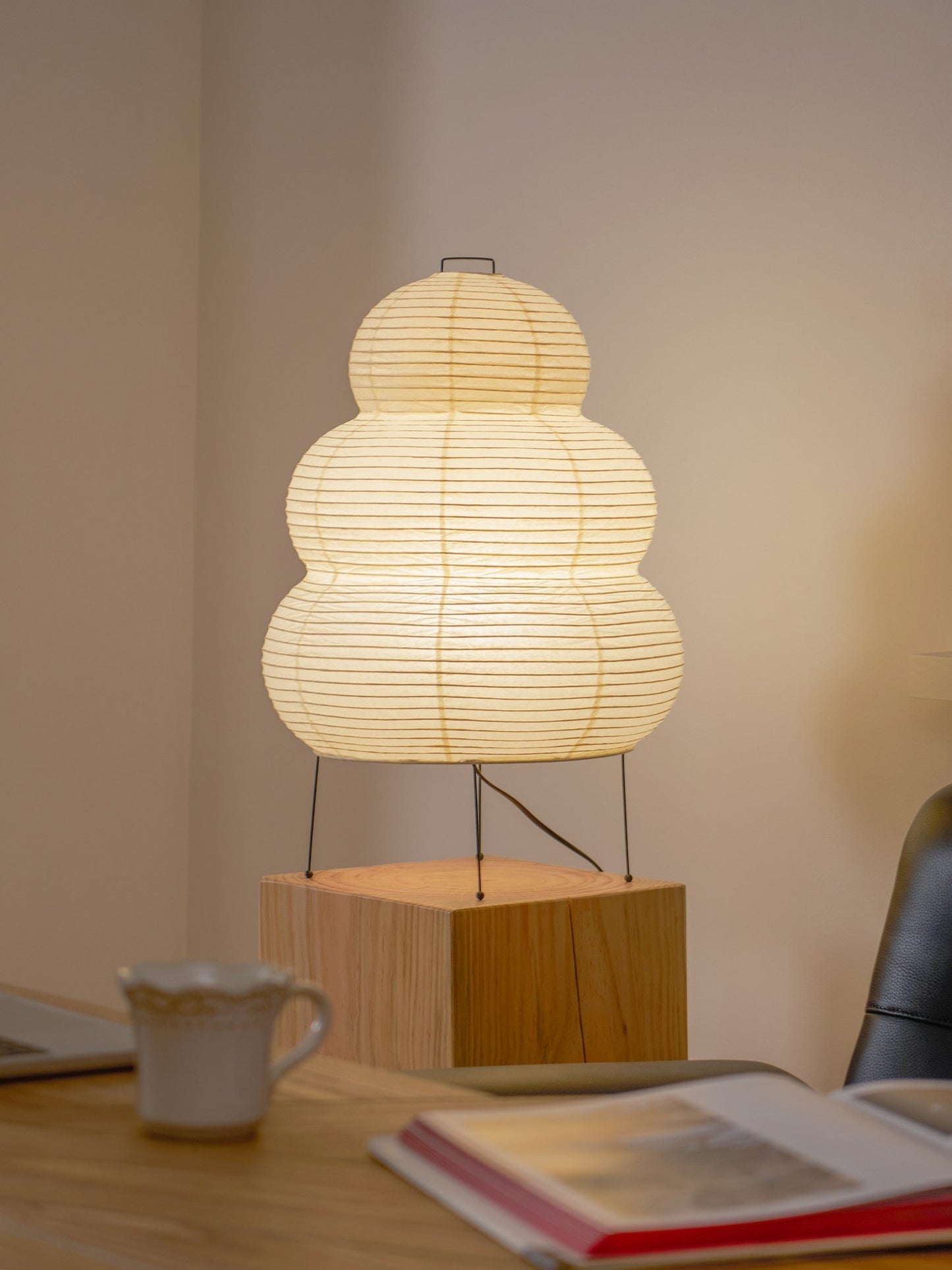 Hinora Sculptural Paper Lamp