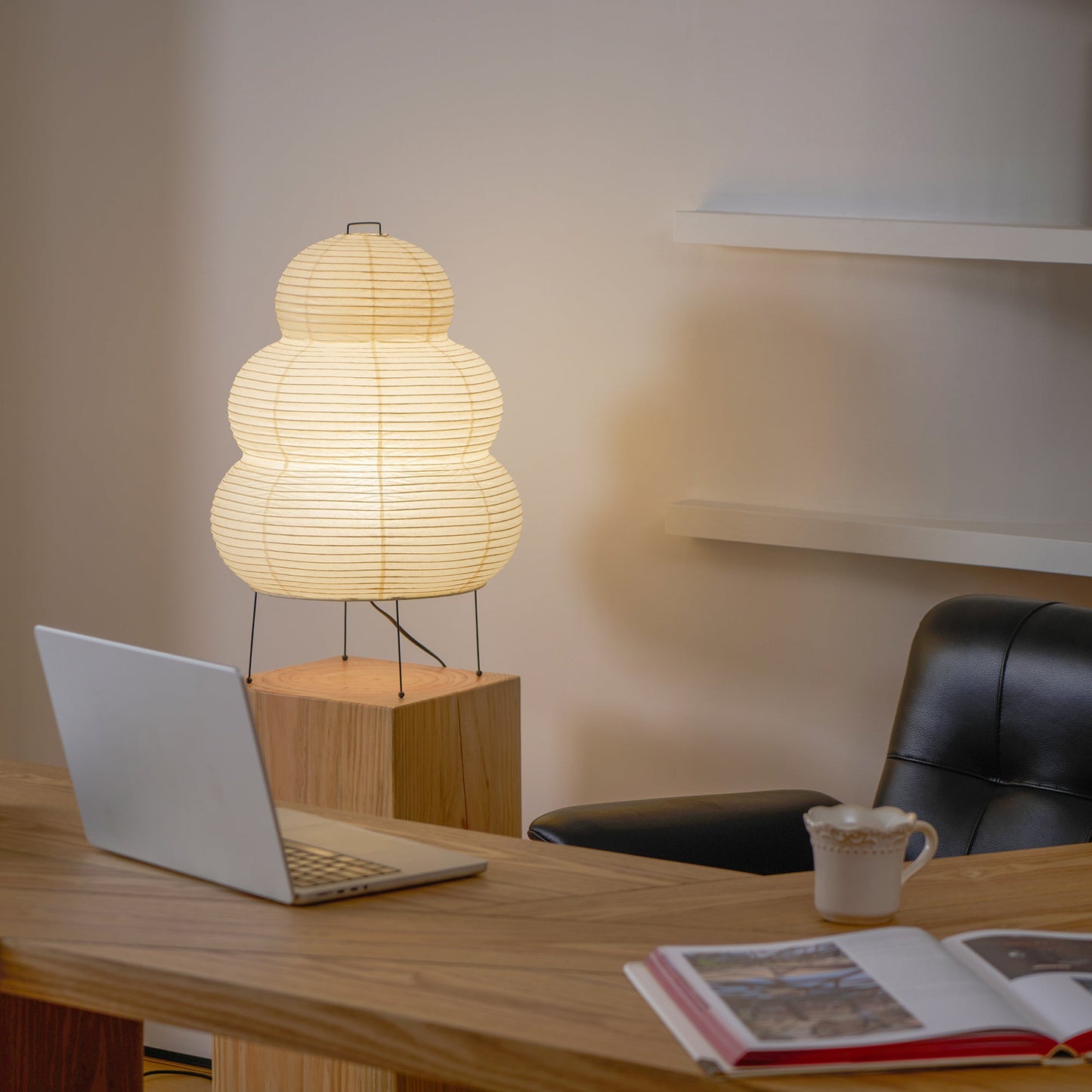 Hinora Sculptural Paper Lamp