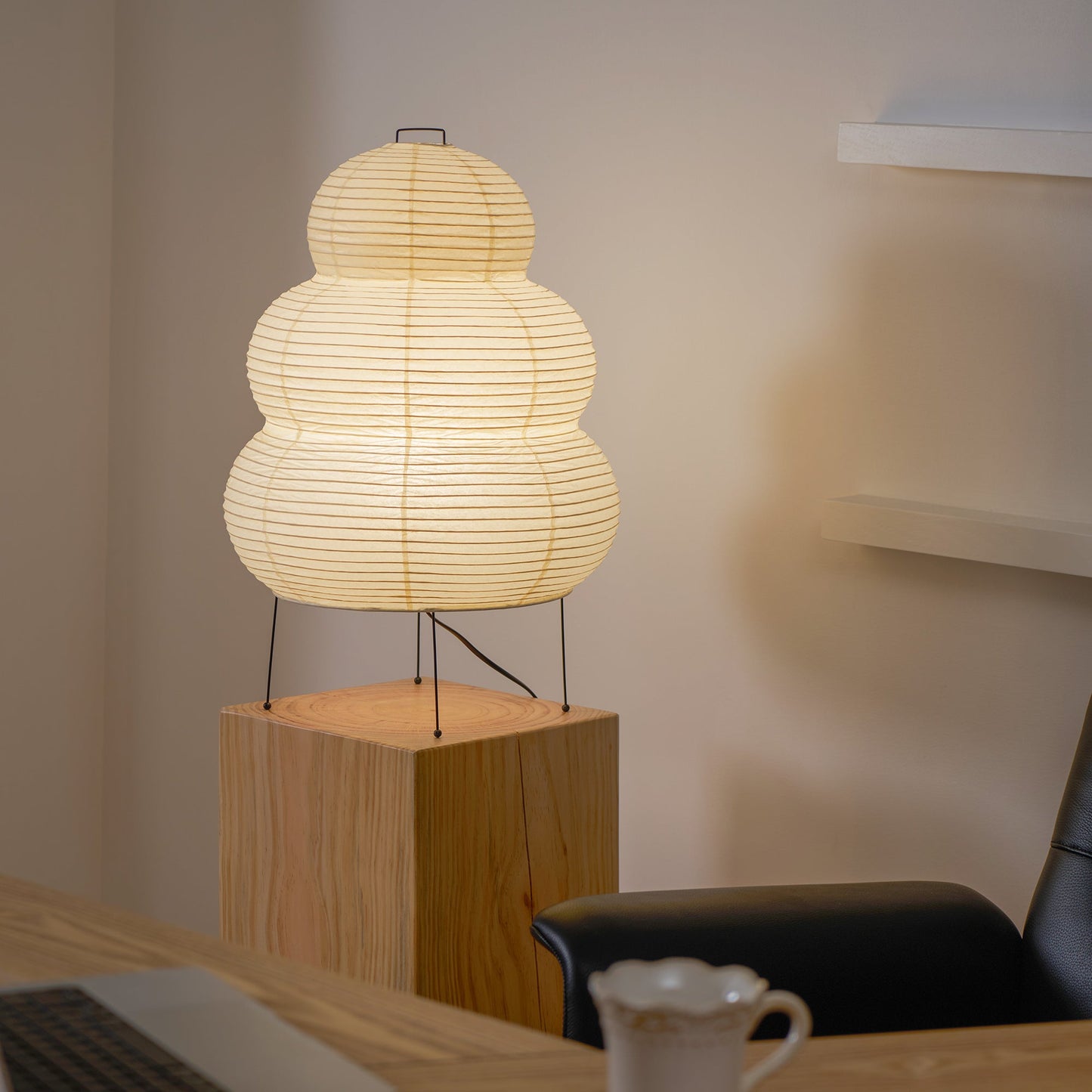 Hinora Sculptural Paper Lamp
