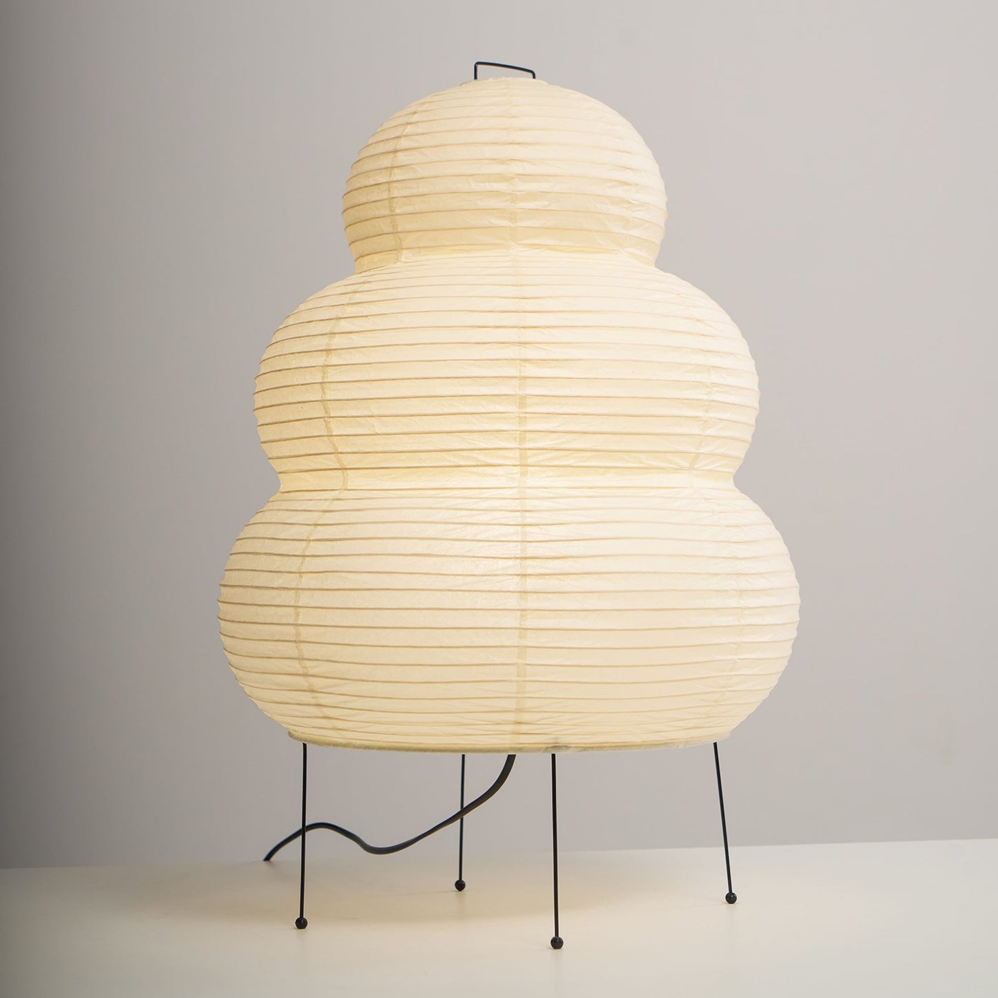 Hinora Sculptural Paper Lamp