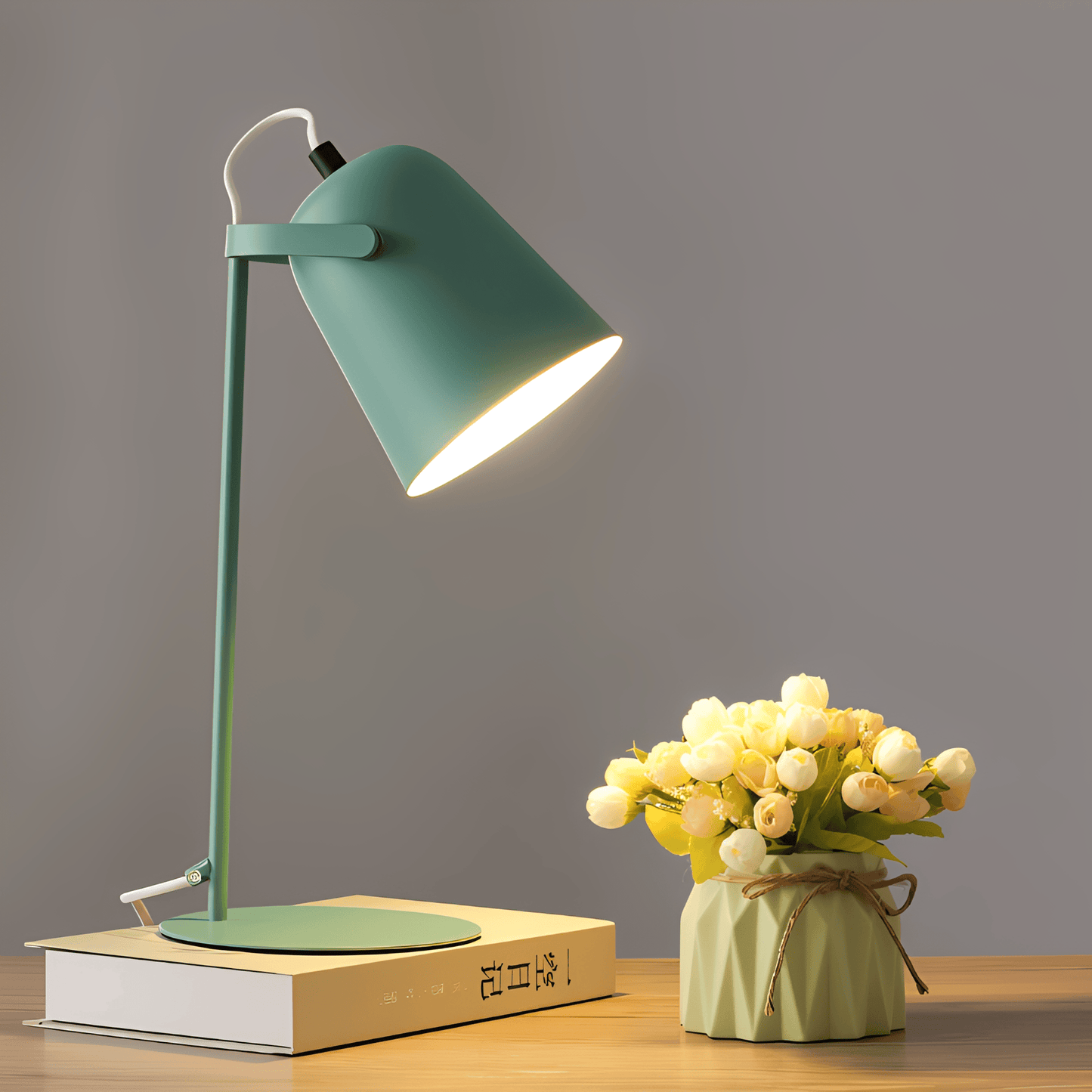 Modern Design Rotating Table Lamp with Adjustable Angle – Eye-Friendly Lighting for Reading and Relaxing 3