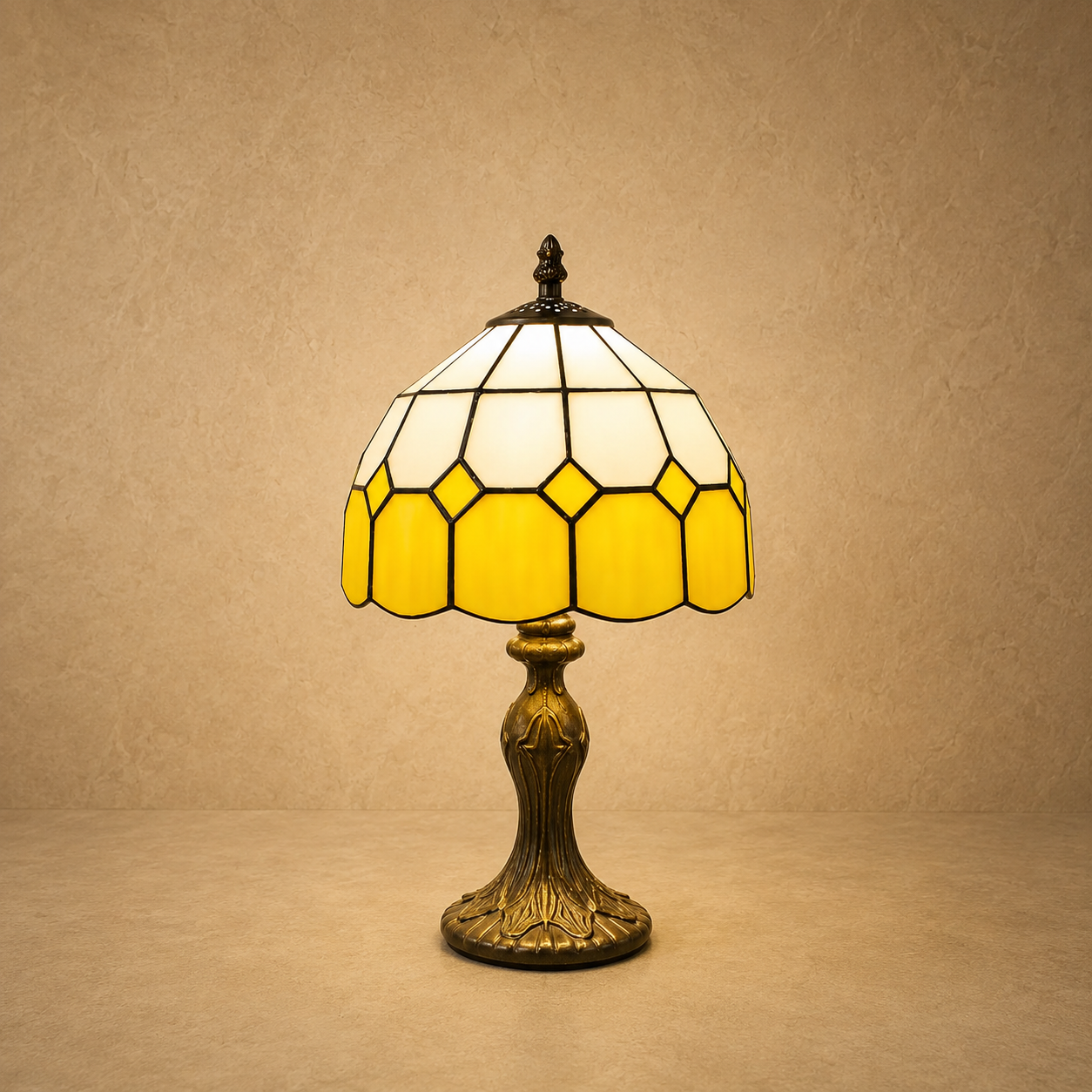 Harune Tiffany Table Lamp