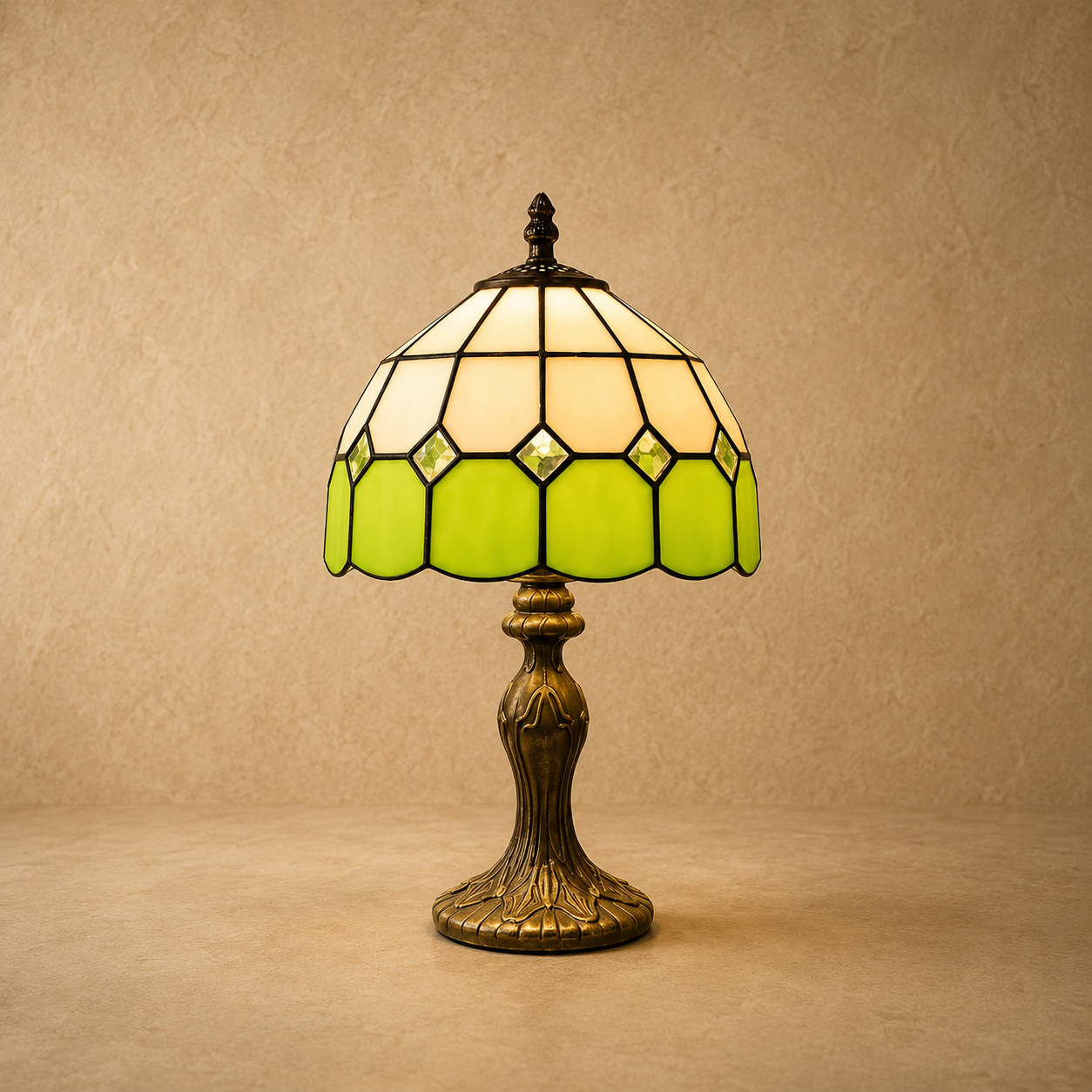 Harune Tiffany Table Lamp