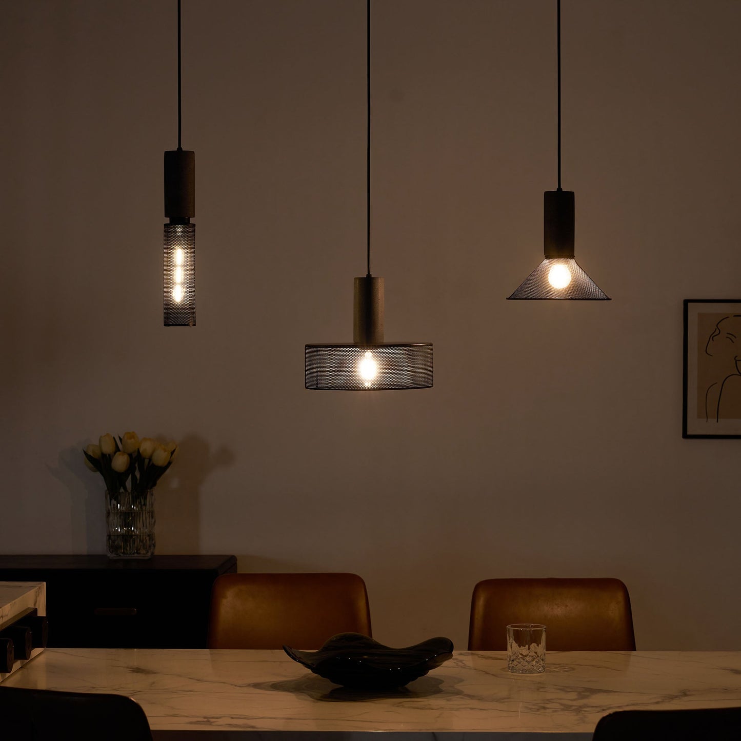 Elarion Mesh Pendant Black Concrete