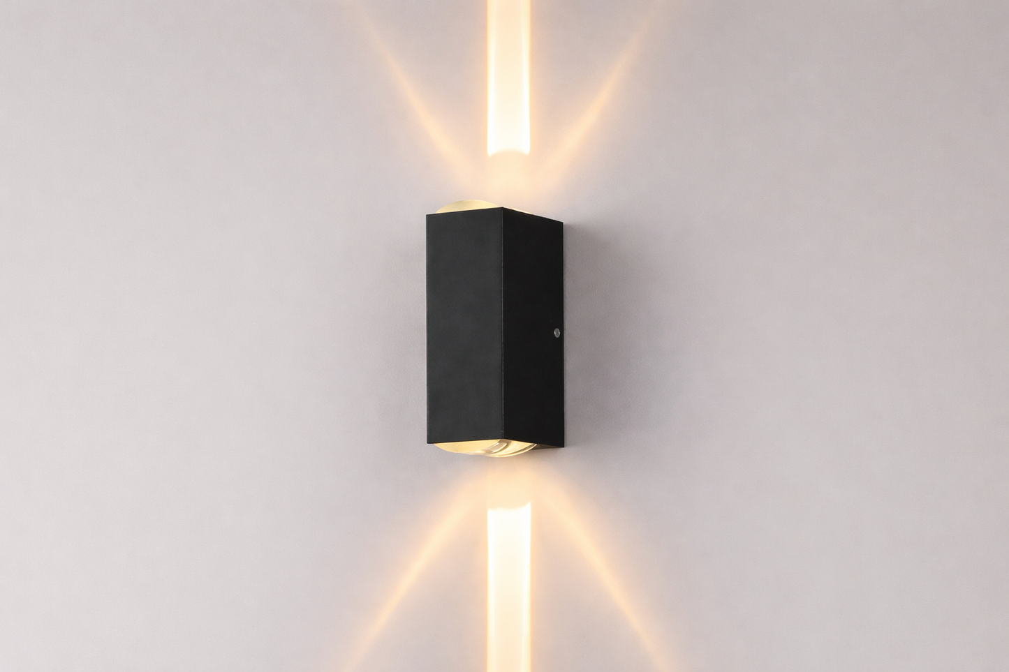 Outdoor Light Fixtures – Waterproof Spotlight Lamp with Dual Illumination – Modern Design for Enhanced Exterior Ambiance 4