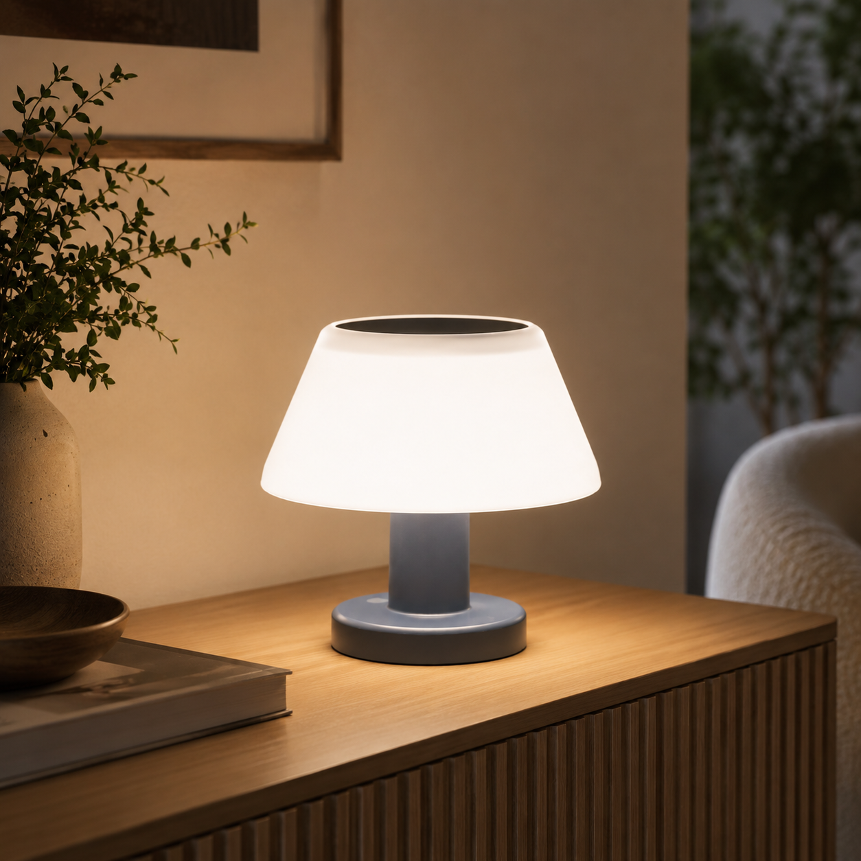Lunava Solar-Power Table Lamp