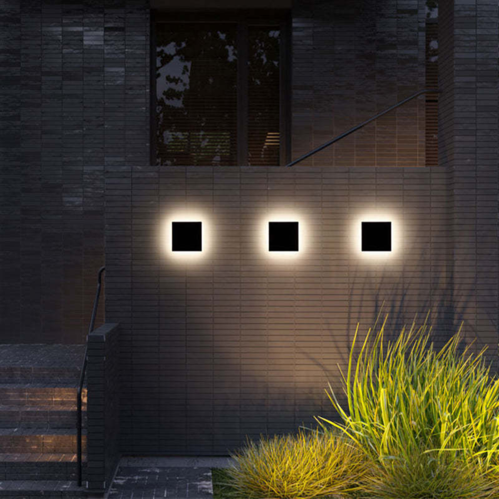 Clerra | Elegant LED Wall Light with Minimalist Design – Soft Diffused Light for Outdoor Spaces 6