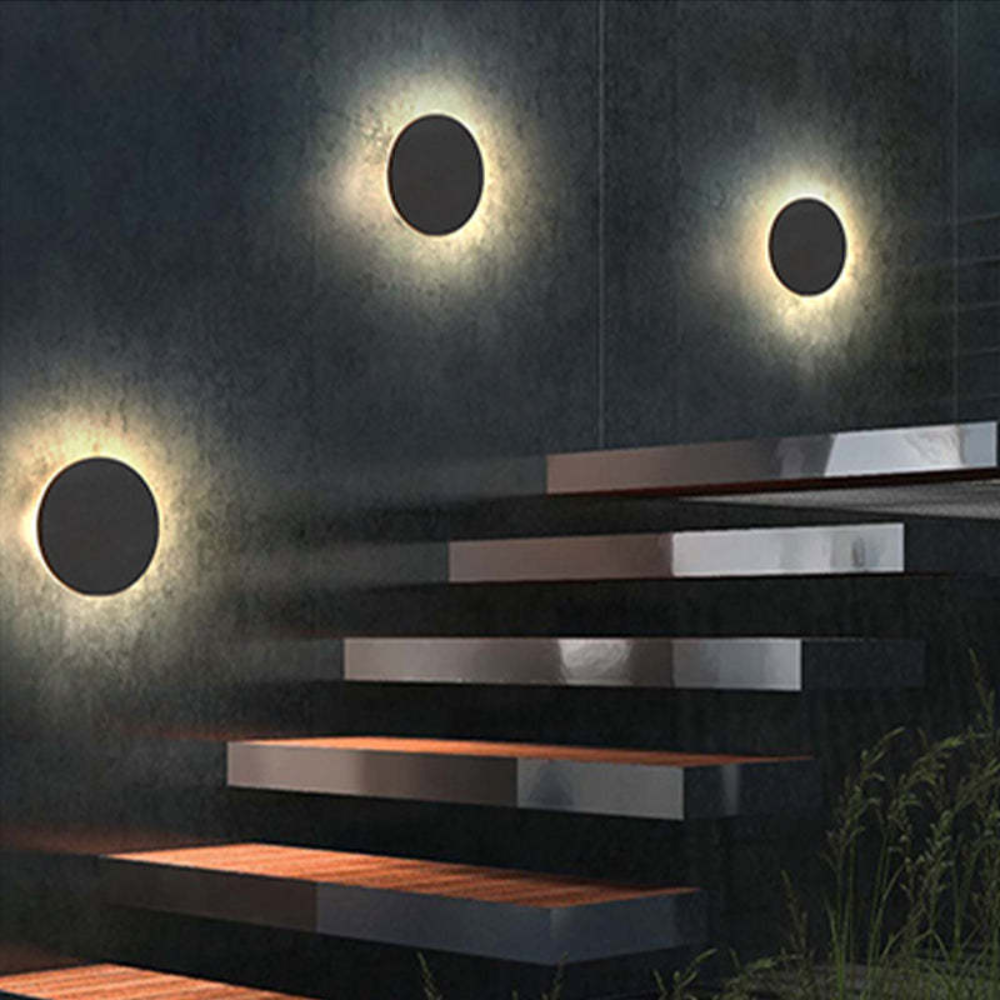 Clerra | Elegant LED Wall Light with Minimalist Design – Soft Diffused Light for Outdoor Spaces 9