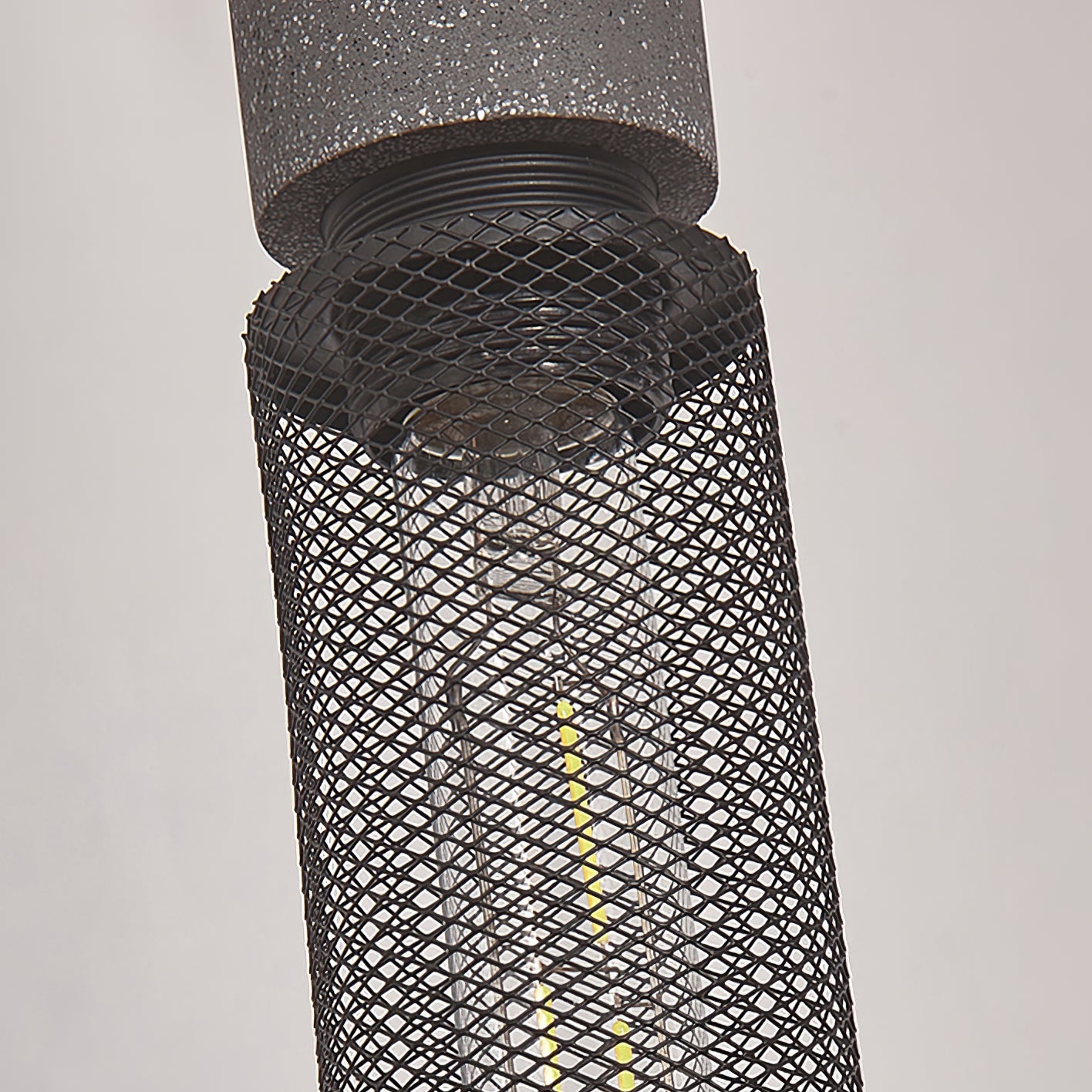 Elarion Mesh Pendant Black Concrete
