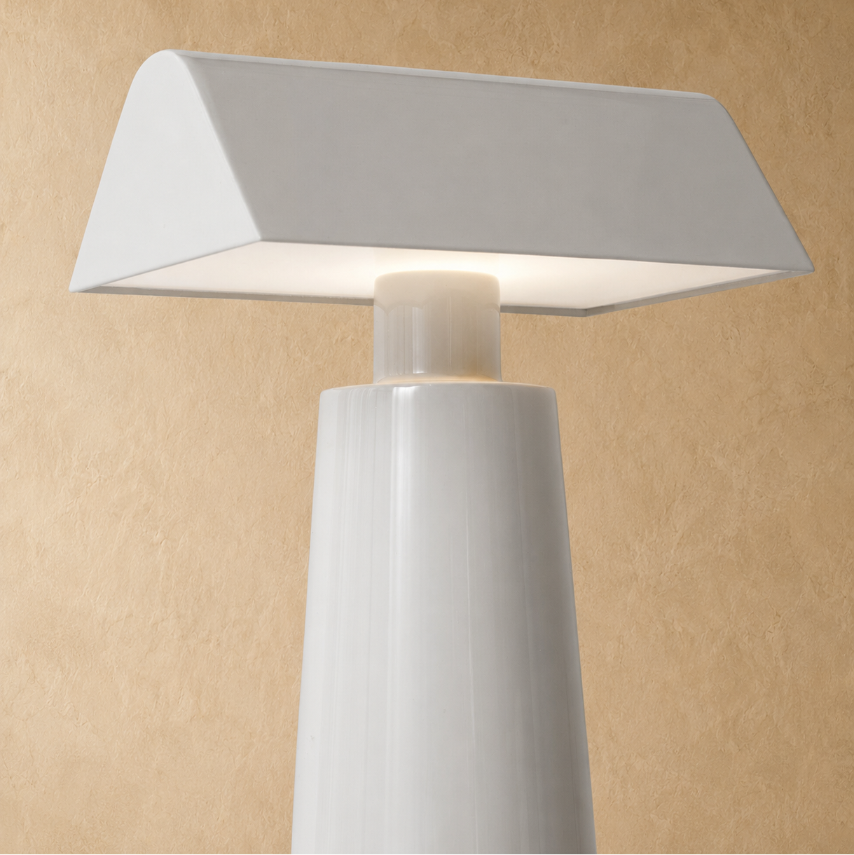 Nexune Sculptural Table Lamp