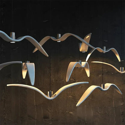 BeakBrilliance – LED Ceiling Lamp with Elegant Bird Design – Unique Lighting for Modern Dining Spaces 9