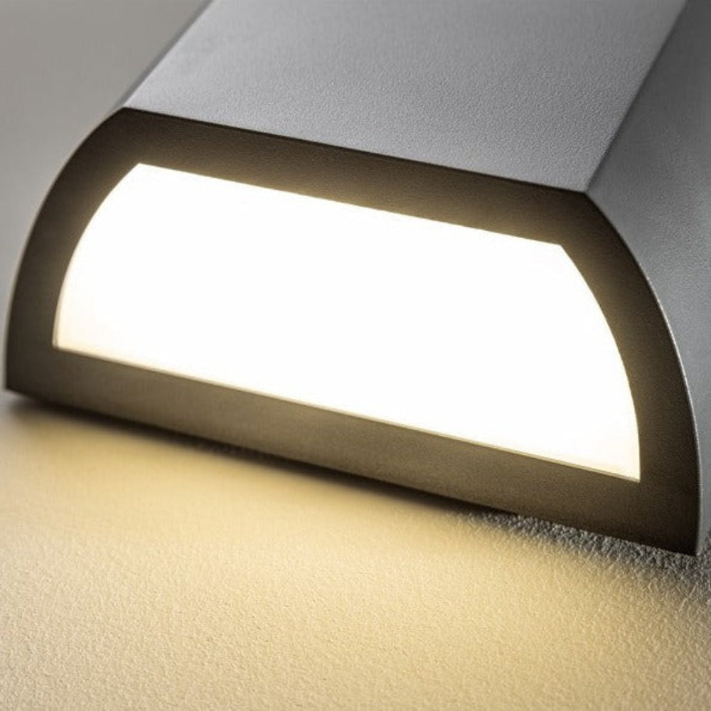 Modern Up & Down Outdoor Wall Light Fixture with Integrated LED – Weather-Resistant Design for Contemporary Spaces 10