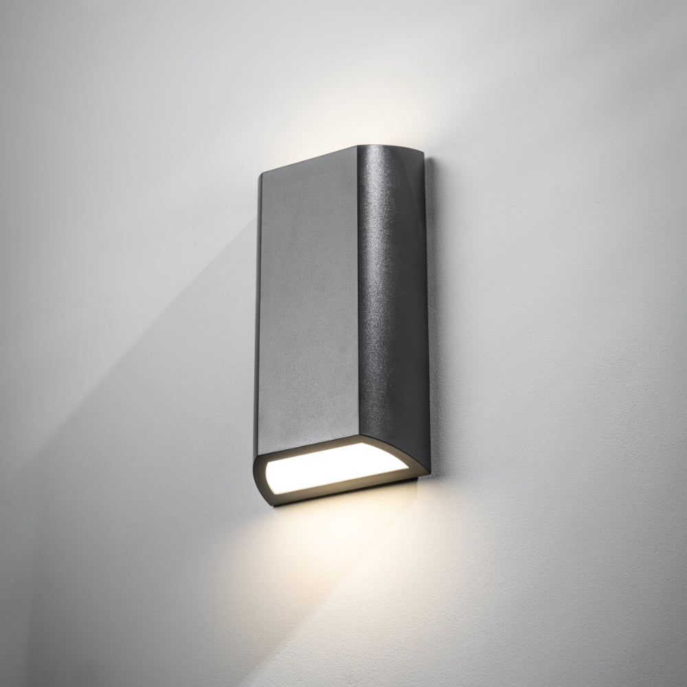 Modern Up & Down Outdoor Wall Light Fixture with Integrated LED – Weather-Resistant Design for Contemporary Spaces 3