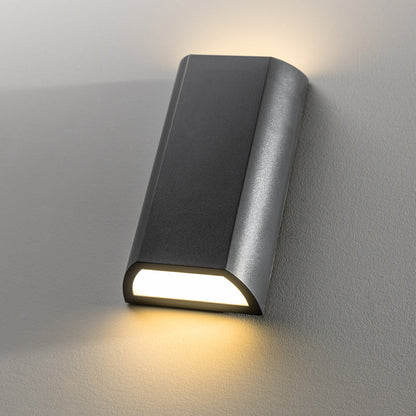 Modern Up & Down Outdoor Wall Light Fixture with Integrated LED – Weather-Resistant Design for Contemporary Spaces 4