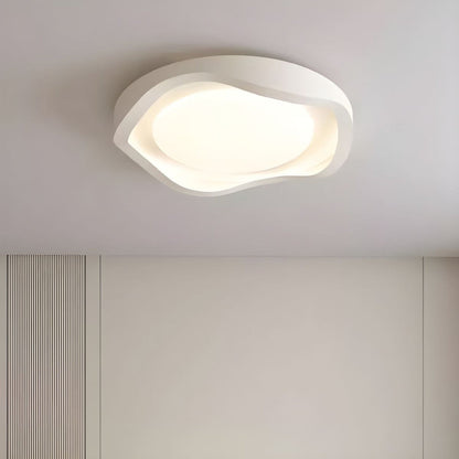 GeoLume – Flush Mount Ceiling Light with Geometric Design & Integrated 44W LED for Modern Elegance 1