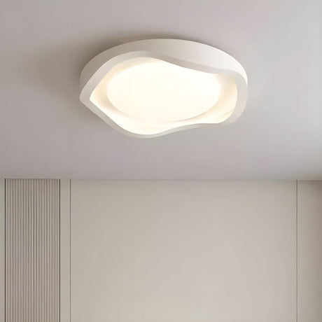 GeoLume – Flush Mount Ceiling Light with Geometric Design & Integrated 44W LED for Modern Elegance 1