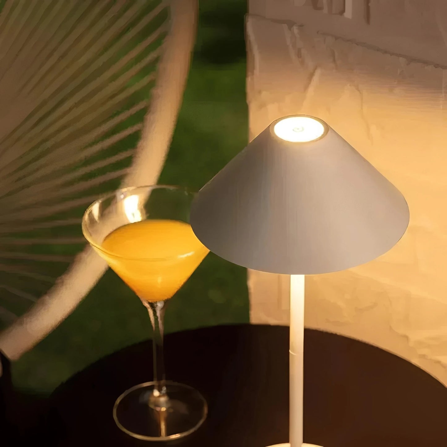 GlowAnywhere – Wireless Rechargeable Table Lamp with Elegant Design – Portable Cordless Lighting for Any Space 12