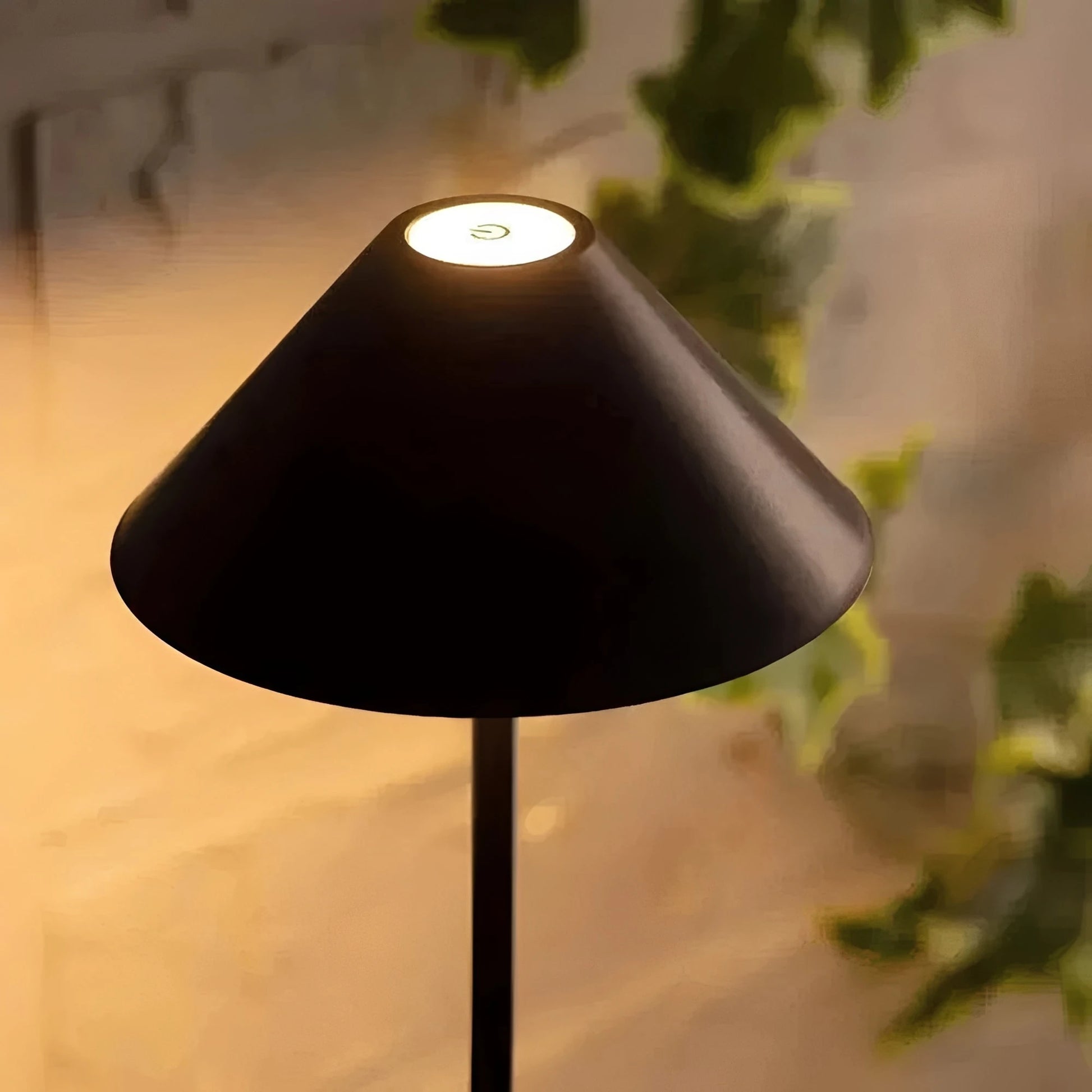 GlowAnywhere – Wireless Rechargeable Table Lamp with Elegant Design – Portable Cordless Lighting for Any Space 13