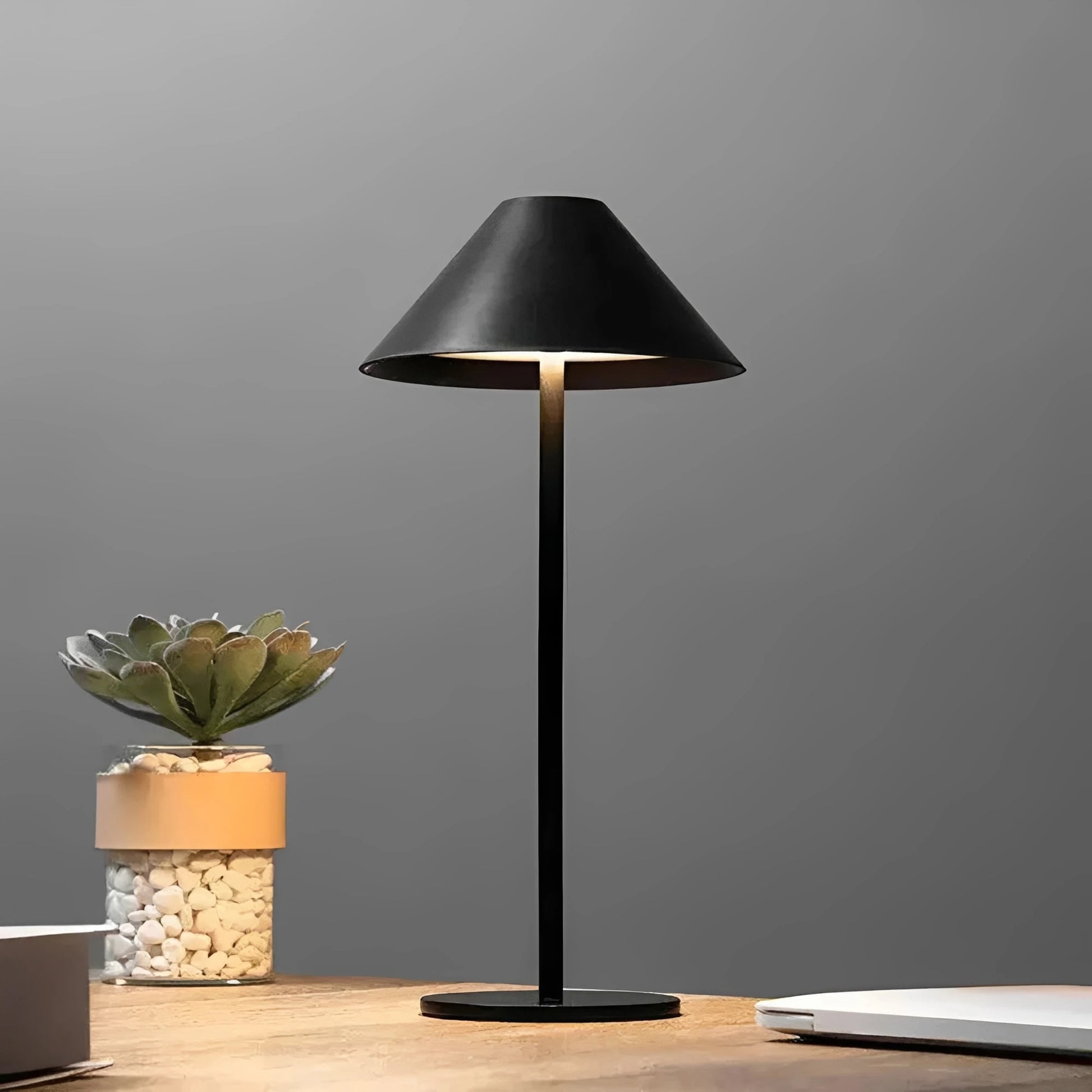GlowAnywhere – Wireless Rechargeable Table Lamp with Elegant Design – Portable Cordless Lighting for Any Space 8