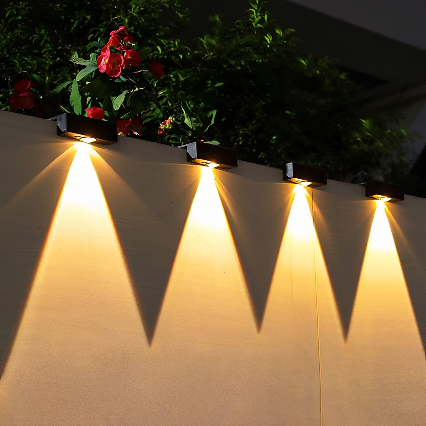 GlowTrek | Solar Garden Light with IP65 Waterproof Design – Durable Outdoor Lighting for Long-lasting Illumination 1