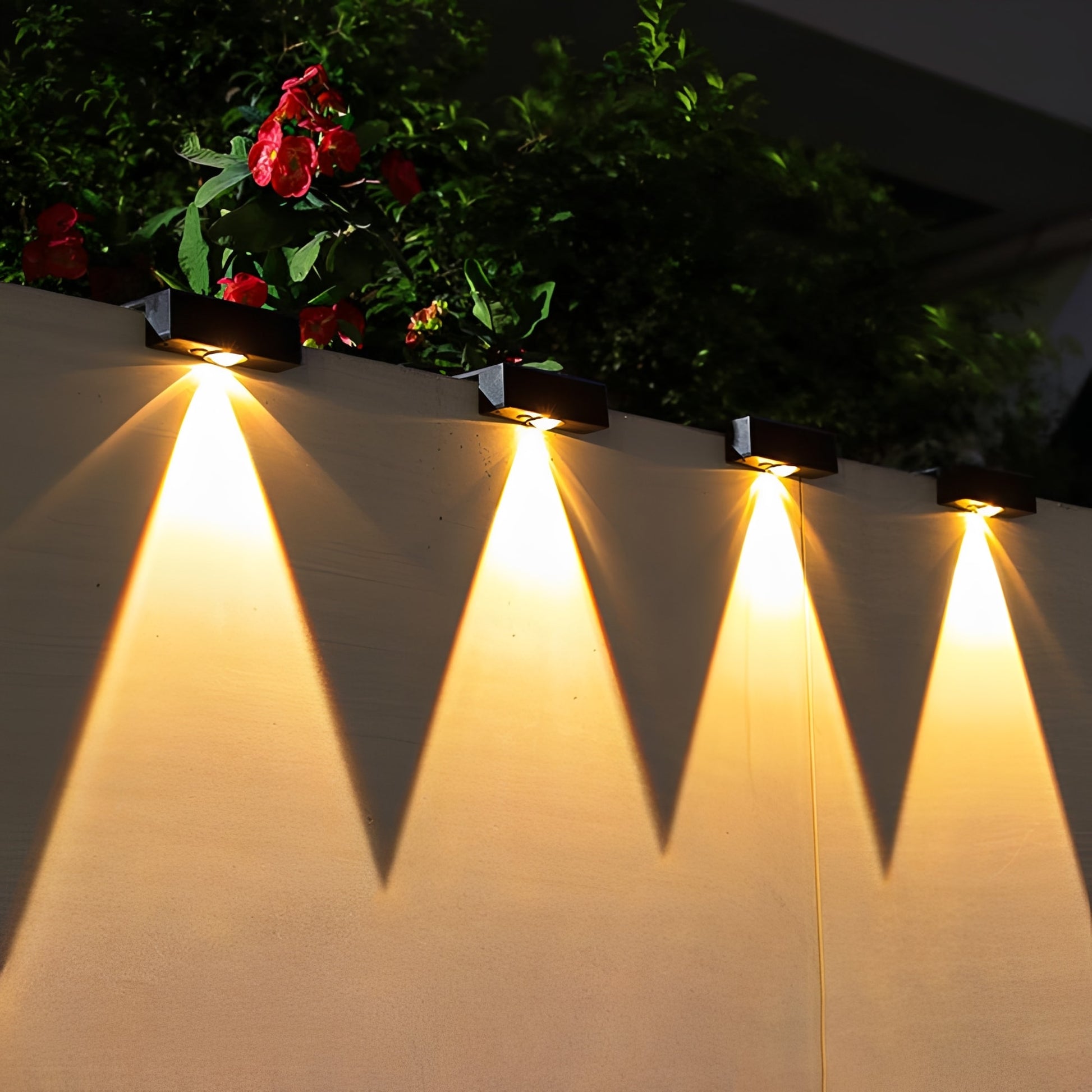 GlowTrek | Solar Garden Light with IP65 Waterproof Design – Durable Outdoor Lighting for Long-lasting Illumination 1