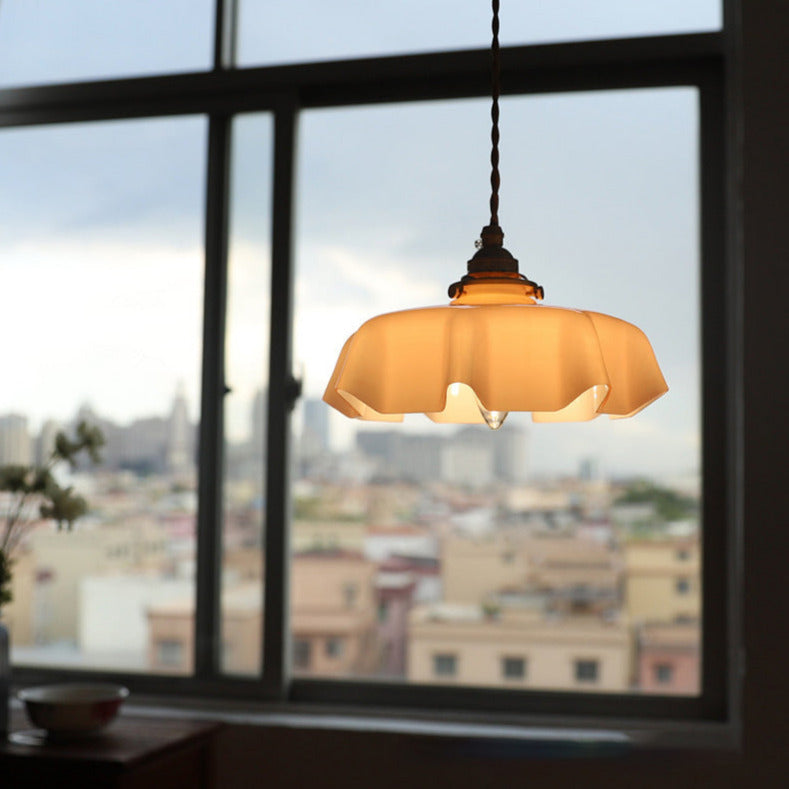 Floral Elegance Pendant Lamp - Adjustable Glass Ceiling Light with Brass Accents 18