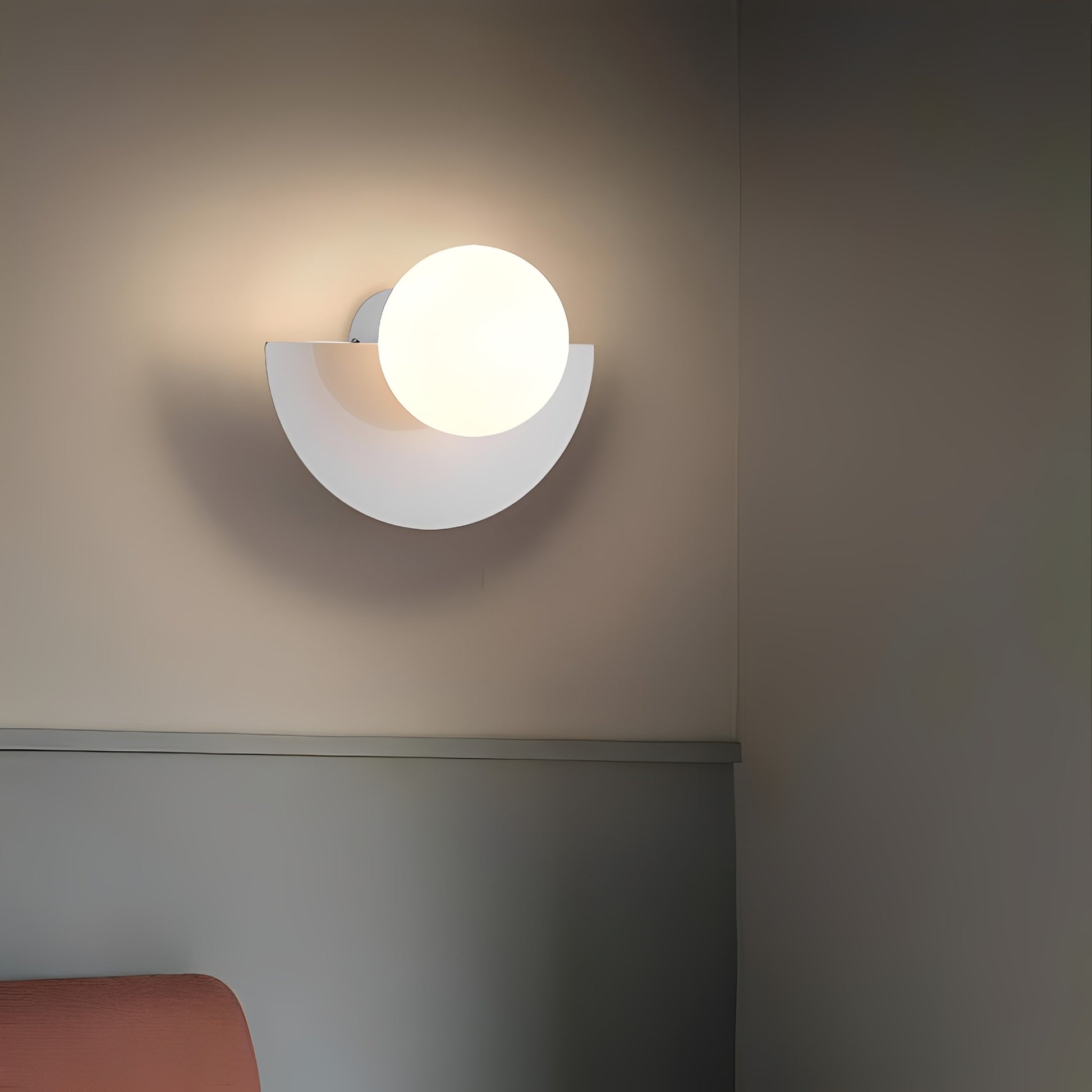 Nordic Elegance | Half-Moon Wall Lamp with LED Glow – Modern Design for Cozy Ambience 9