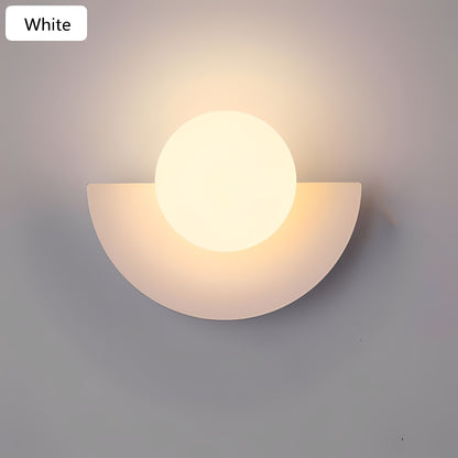 Nordic Elegance | Half-Moon Wall Lamp with LED Glow – Modern Design for Cozy Ambience 1