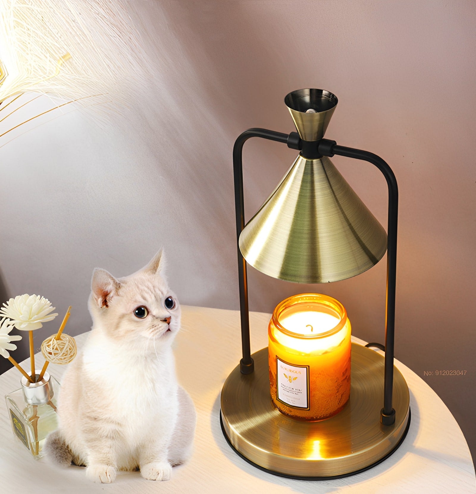 GlowMelt | Dimmable Candle Warmer Lamp with Adjustable Brightness – Elegant Design for Flameless Fragrance 9
