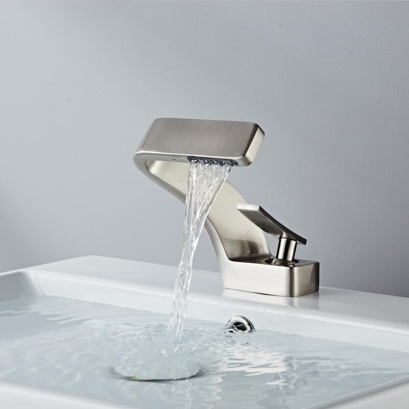 Everest Curved Faucet - Modern Brass Design with Easy Operation for Elegant Kitchens and Bathrooms 8
