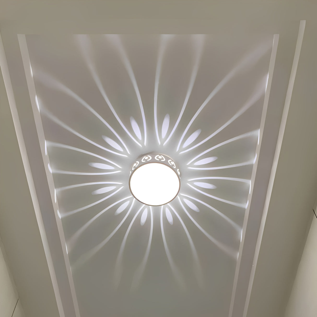 LumiForm – Minimalist LED Ceiling Light with Soft Illumination – Ideal for Modern Interiors 7