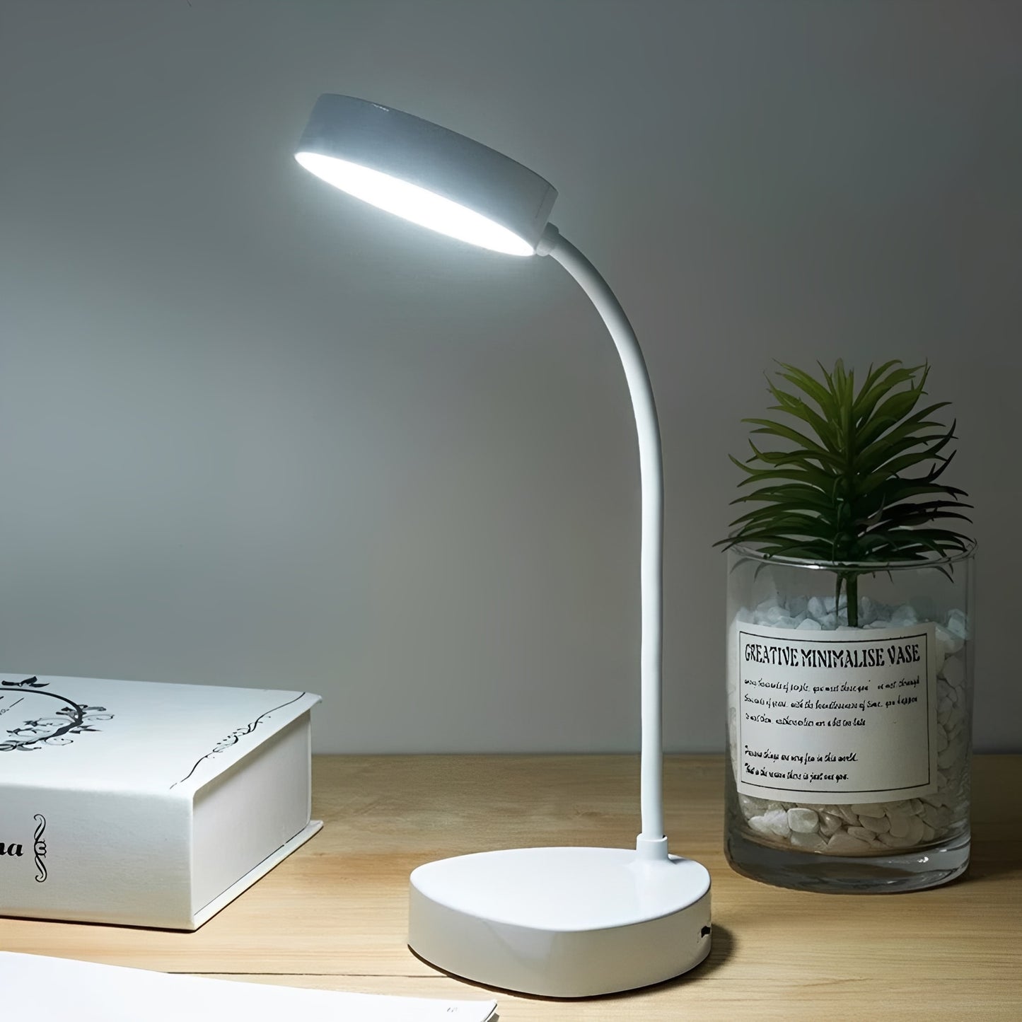 Elegant LED Reading Lamp with Touch Control & USB Charging – Adjustable Bedside Reading Light for Comfort 4