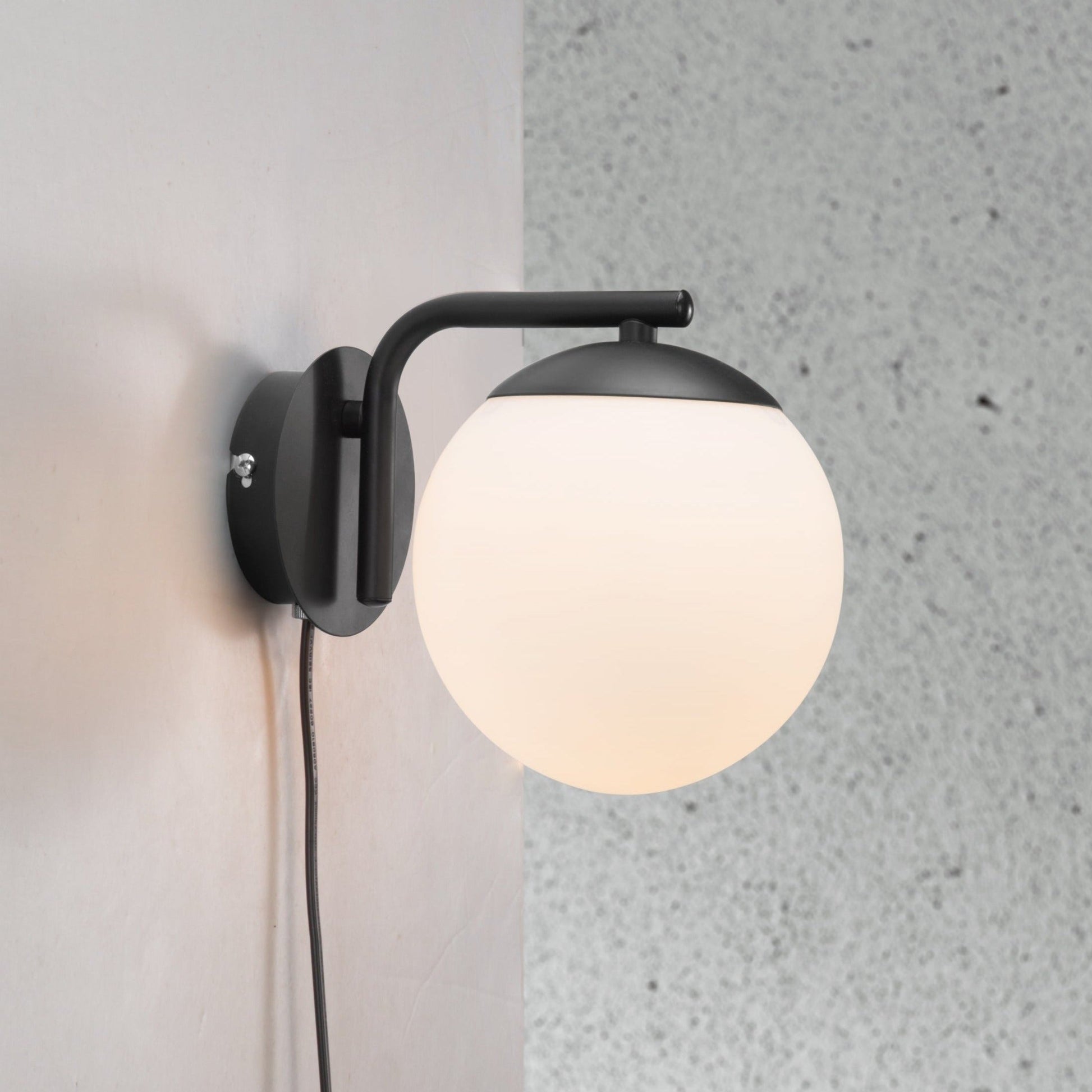 Cyrus Elegant Wall Lamp - Stylish Glass Dome Design for Modern Spaces 3