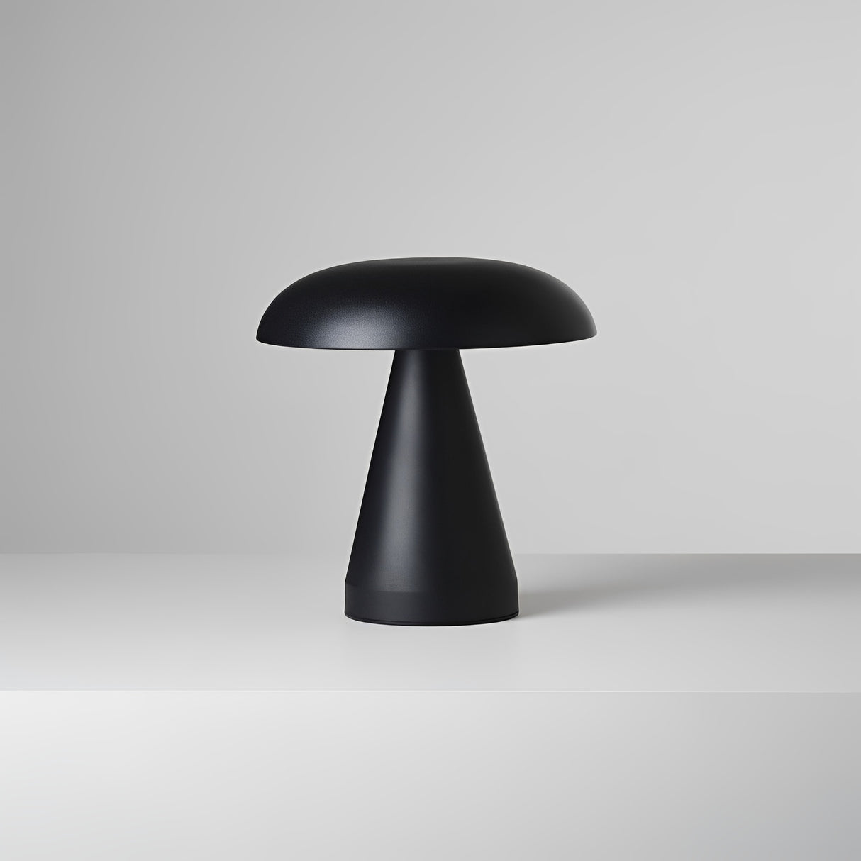 Modern Elegance – USB-Powered Table Lamp with Retro Design – Stylish Lighting Accent for Home and Office 2